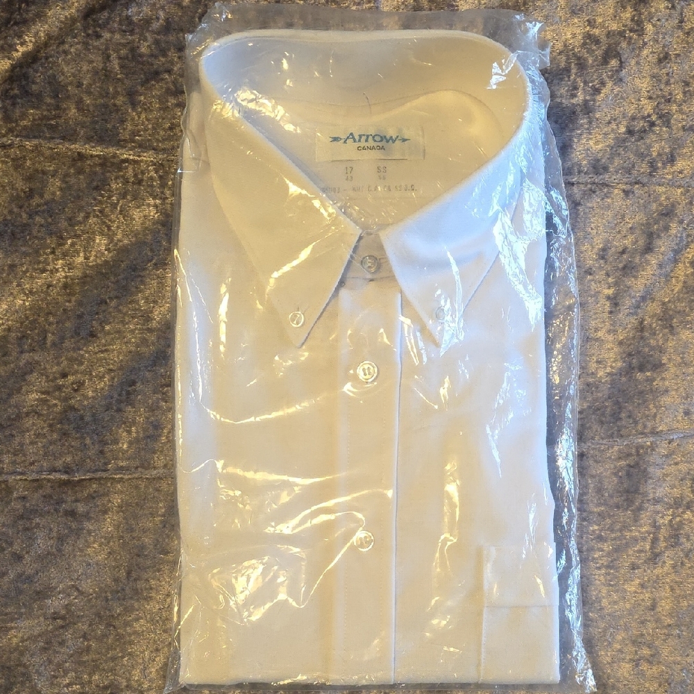 NWT Arrow Men's Classic White Short Sleeve Dress Shirt